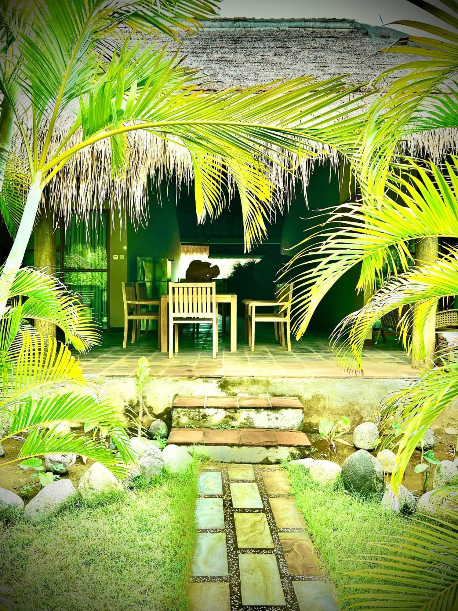 Sunia Loka Bungalows & Dive Center Pemuteran  Exterior photo